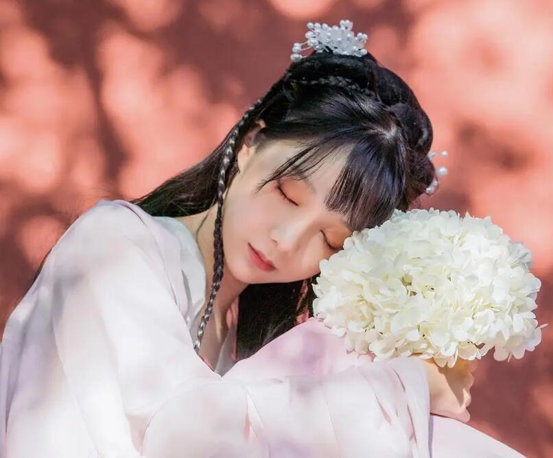 新版天堂资源中文WWW连接不再上传新作？平台：女主不演了！