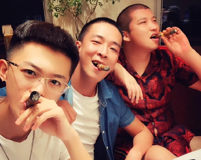 网红散打哥出面为天道平息负面舆论，直言：“和辛巴喝酒是他的荣幸”！