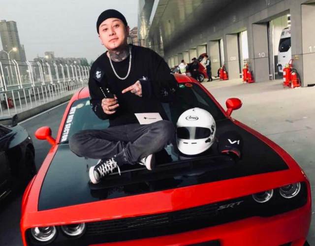 网红老方丈大小号均被封禁，大批“丈门”粉丝带节奏鸣不平！
