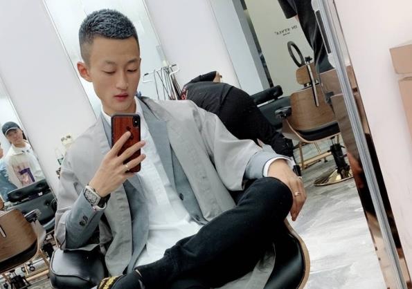 网红祁天道自爆已重回老东家，续约散打哥旗下直播抽三成，网友：回报了！