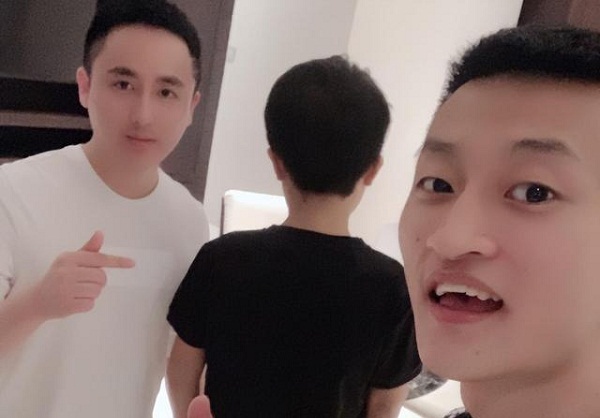 网红散打哥首度回应“碰瓷”事件，放话碰瓷者：敢来就是干！