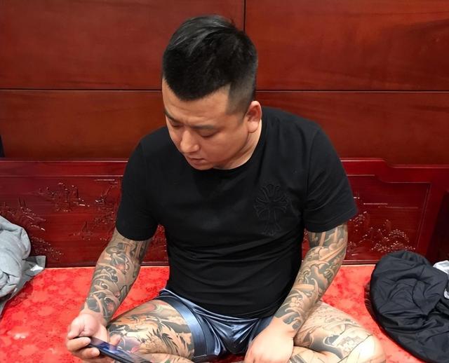 网红天津李四被曝身价高达3亿？圈内主播点评：“娱乐主播永远比不过电商”！