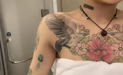 快手顾茜茜迷上纹身，再花2万将“般若”纹身上，网友：大哥就是大哥！