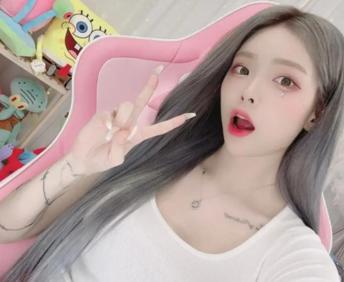 lol大舅子老婆付费照片被曝光，网友：神仙颜值太顶了！