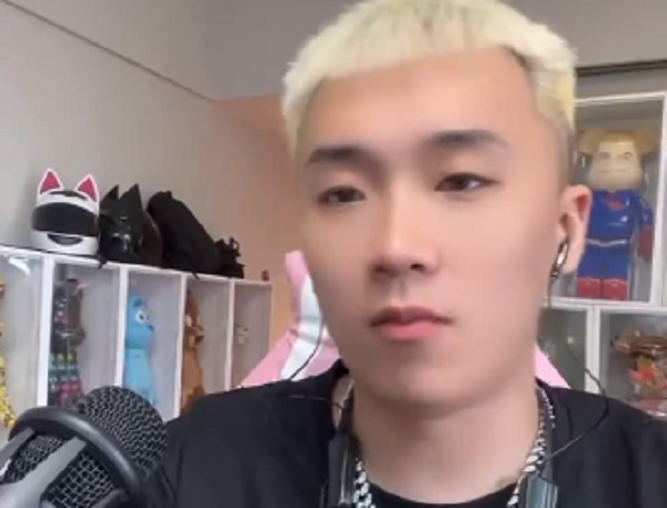 网红小伊伊疑似和牌牌琦发生了矛盾，所以师父还直播吗？