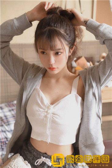 jk白色袜子精华液视频