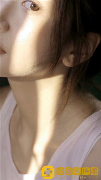 jk白色袜子精华液视频